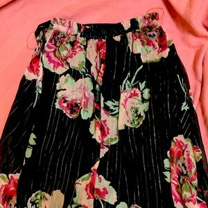 Black skirt with pink roses, A-line, very pretty and float when walking!